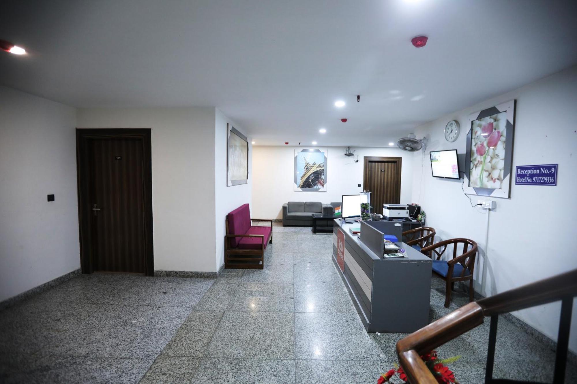 Hotel Noida Grand Sec 58 Extérieur photo