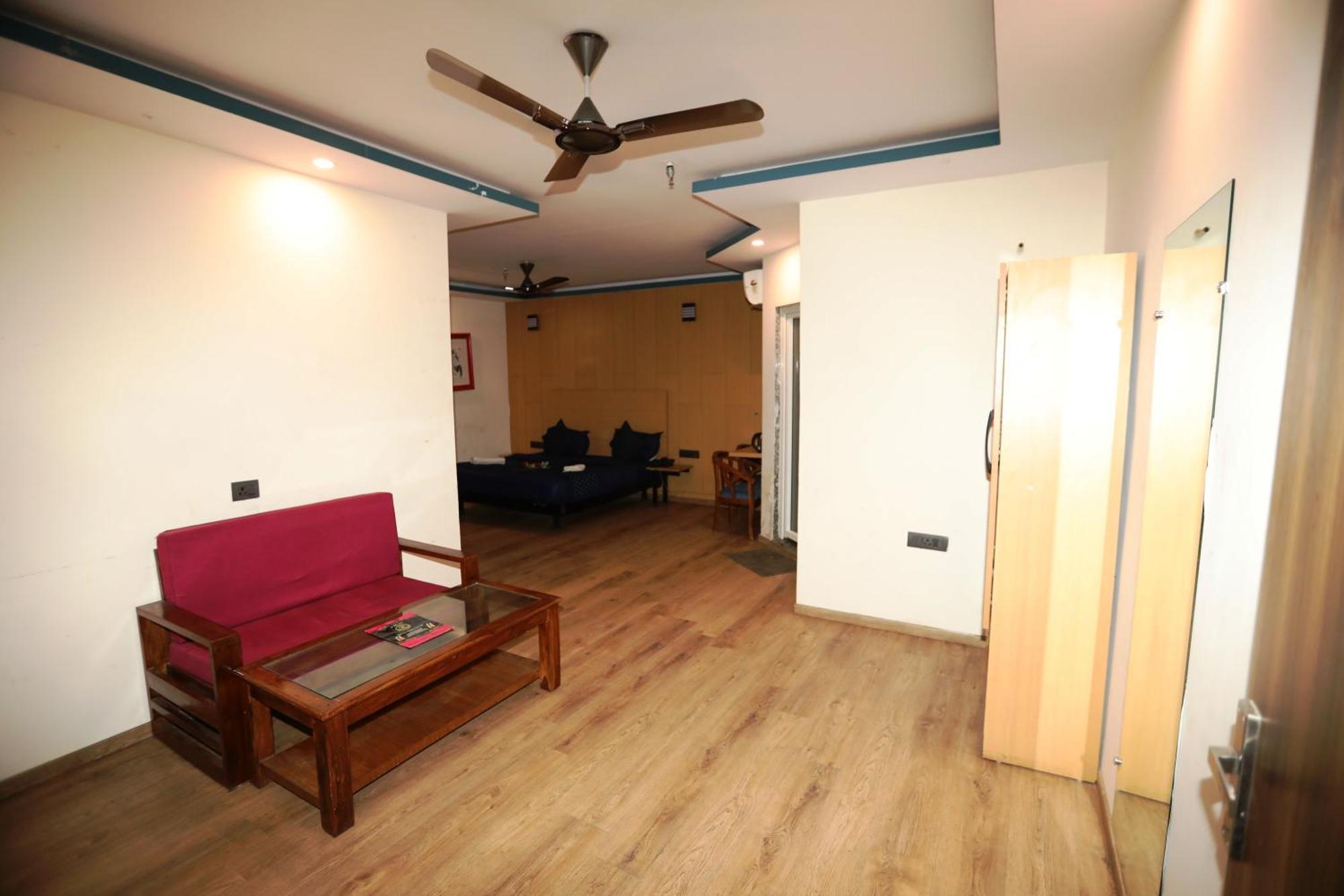 Hotel Noida Grand Sec 58 Extérieur photo
