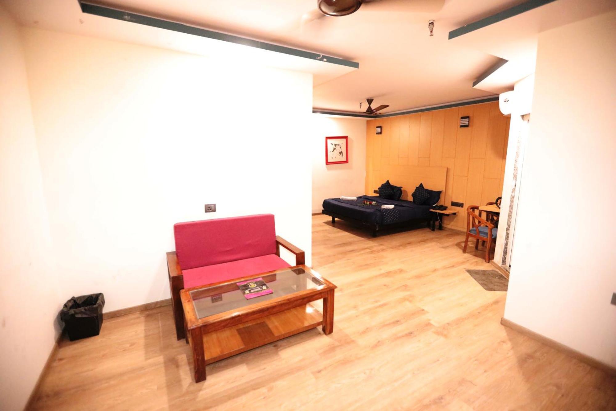 Hotel Noida Grand Sec 58 Extérieur photo