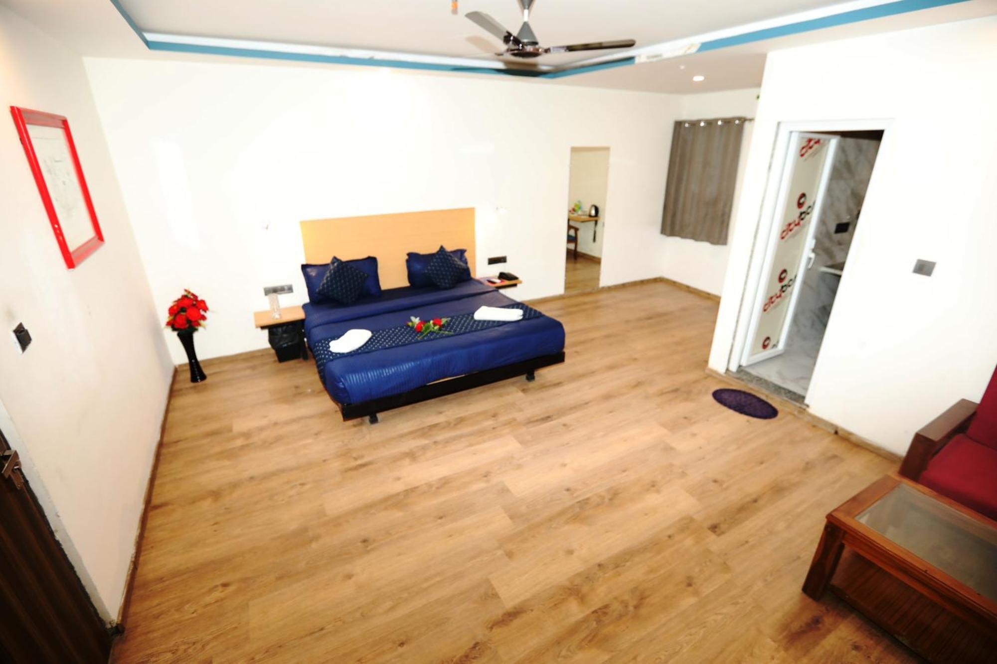 Hotel Noida Grand Sec 58 Extérieur photo