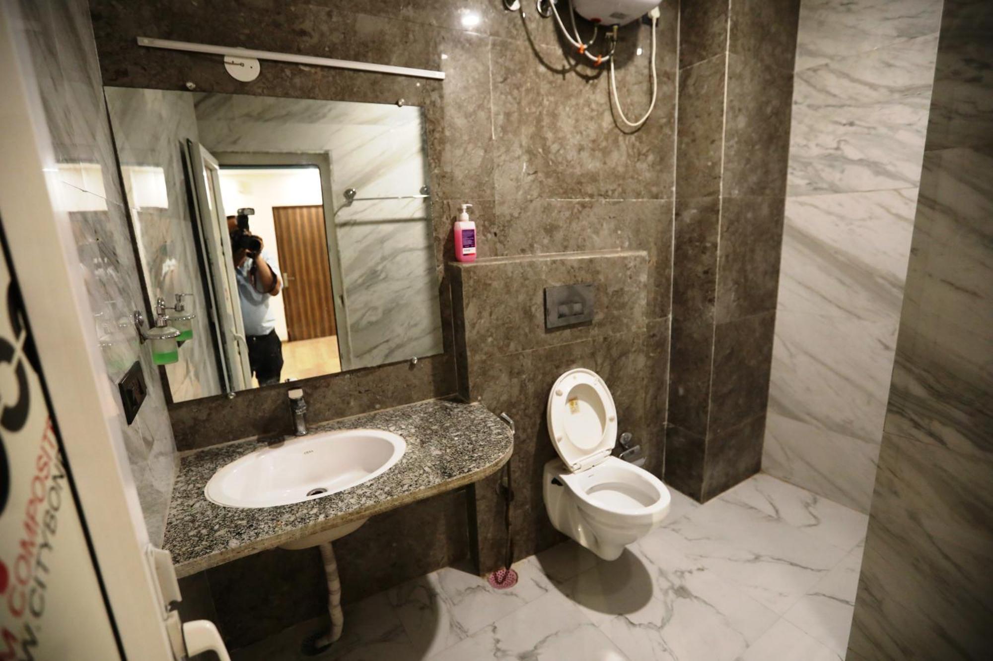 Hotel Noida Grand Sec 58 Extérieur photo